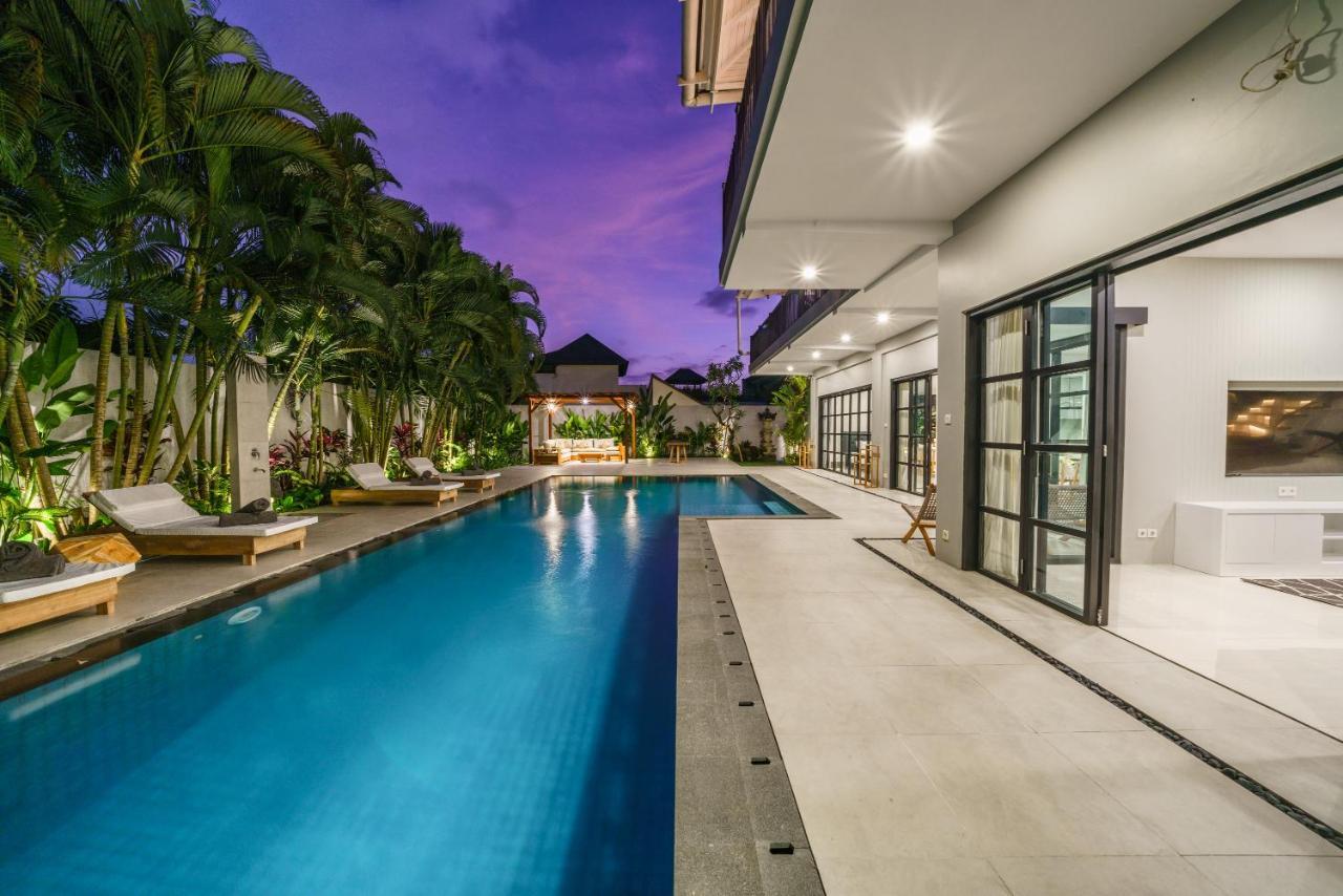 Villa Okenada - Modern 5-Bedroom Pool Villa In Berawa! チャングー エクステリア 写真