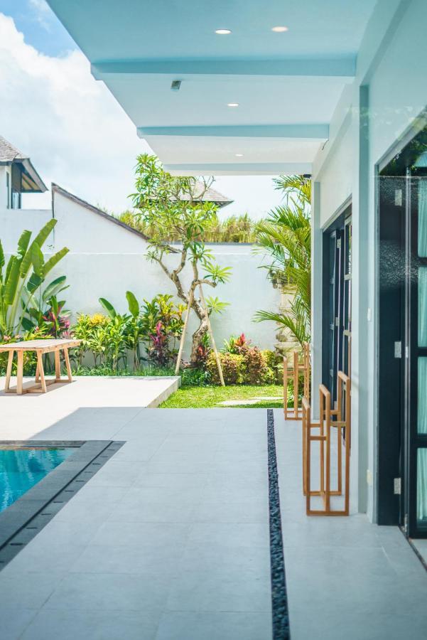 Villa Okenada - Modern 5-Bedroom Pool Villa In Berawa! チャングー エクステリア 写真