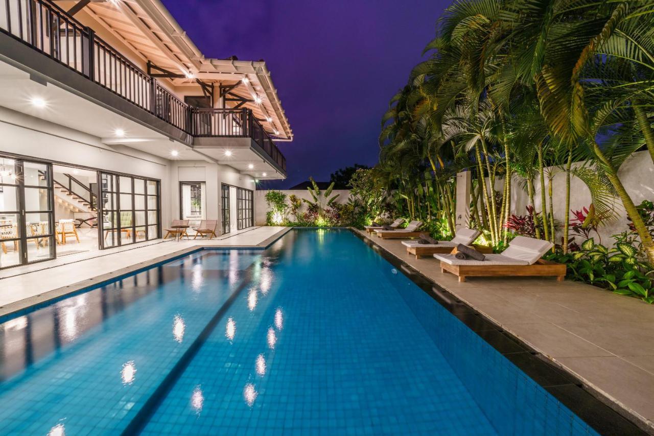 Villa Okenada - Modern 5-Bedroom Pool Villa In Berawa! チャングー エクステリア 写真