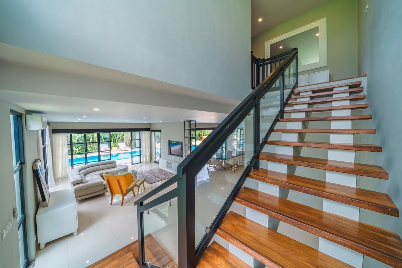 Villa Okenada - Modern 5-Bedroom Pool Villa In Berawa! チャングー エクステリア 写真