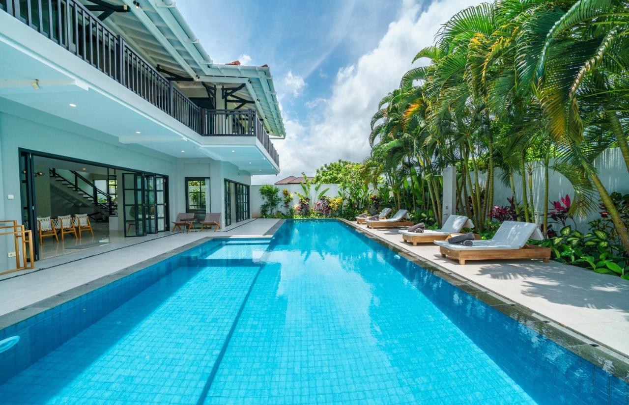 Villa Okenada - Modern 5-Bedroom Pool Villa In Berawa! チャングー エクステリア 写真