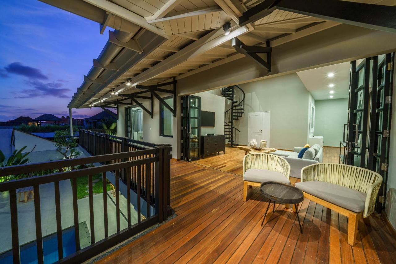 Villa Okenada - Modern 5-Bedroom Pool Villa In Berawa! チャングー エクステリア 写真